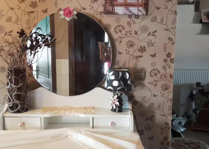 πολυτελης 公寓