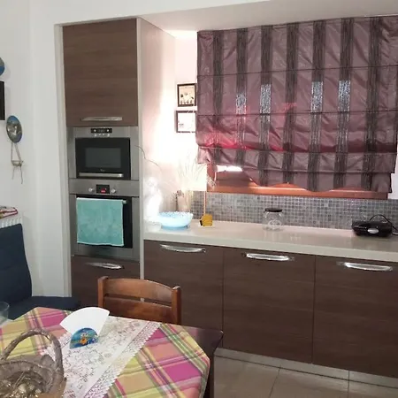 πολυτελης Lejlighed